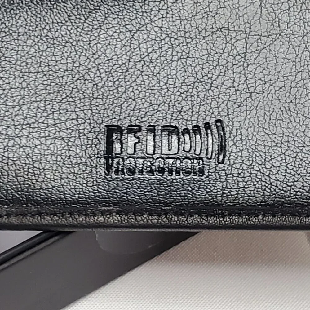 True Religion Mens Black Leather Wallet Trifold RFID Protection & Gift Box